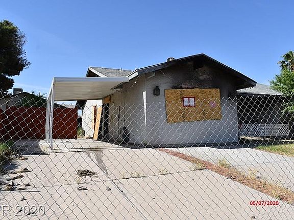 2nd image of 5077 Naomi Dr