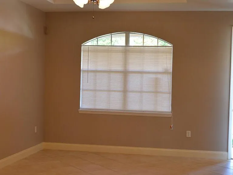 1042 Towering Oaks Ct — Photo 4