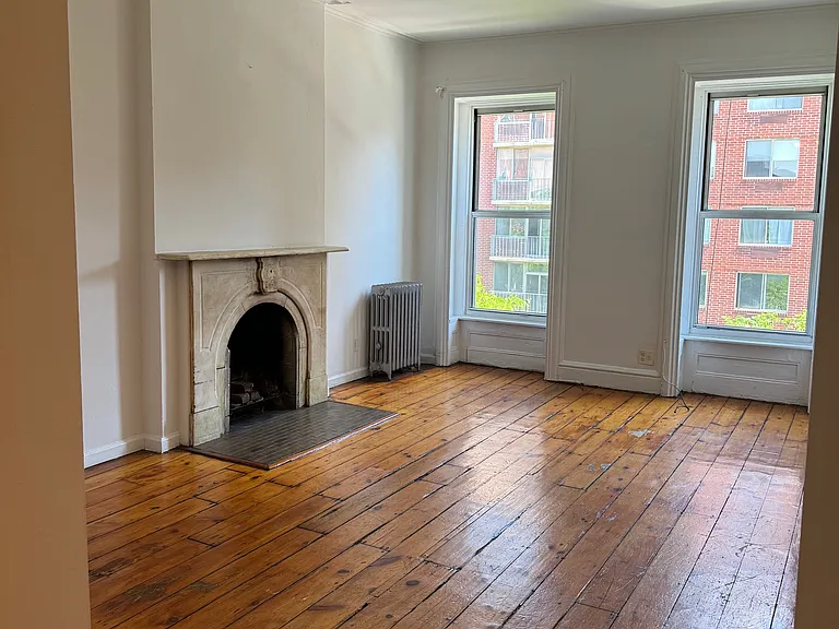 564 Atlantic Ave #4A — Photo 1