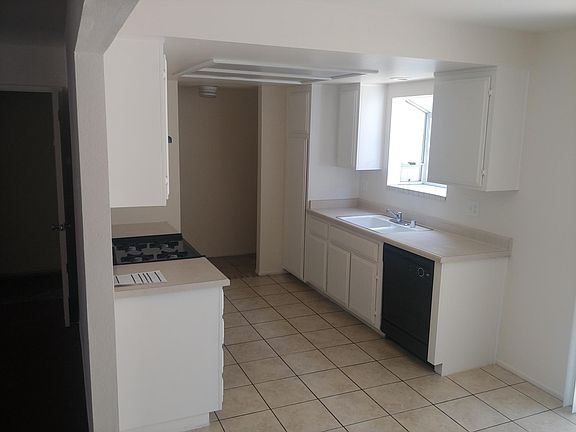 2nd image of 9827 Palm St APT 2
