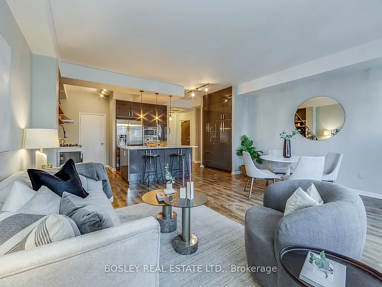500 Richmond St W #319 — Photo 10