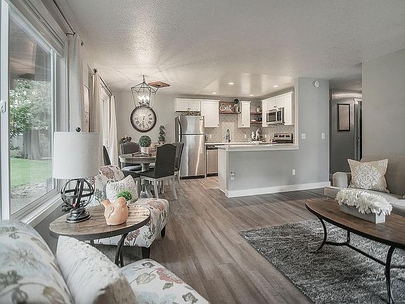 4th image of 1500 NE 72nd St APT 1