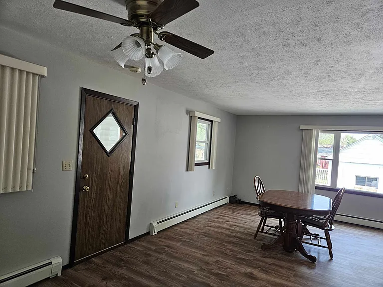 302 Merrill Ave — Photo 28