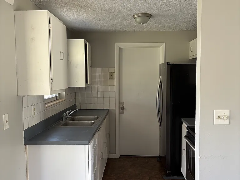 04-14311 SW 39th Ter #4 — Photo 4