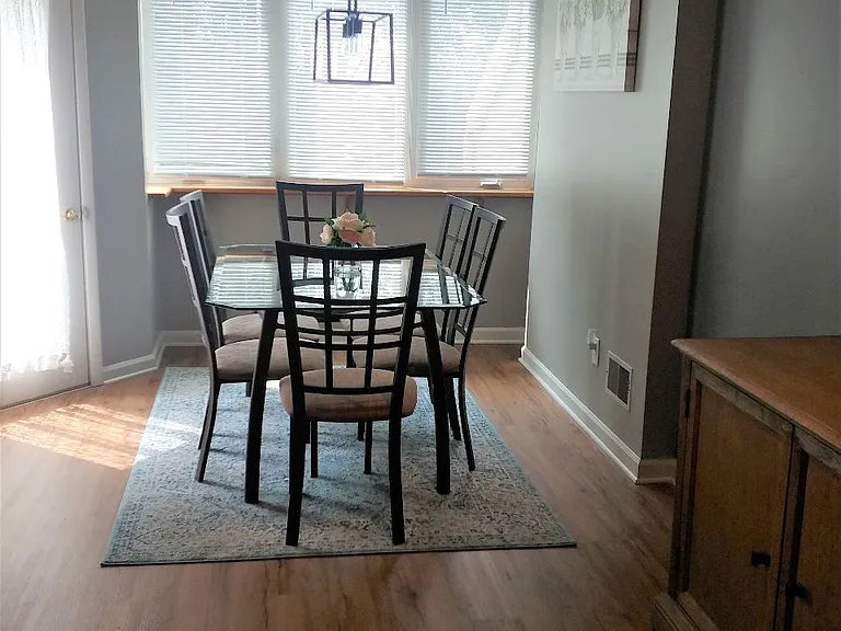 82 Aqueduct Dr — Photo 5