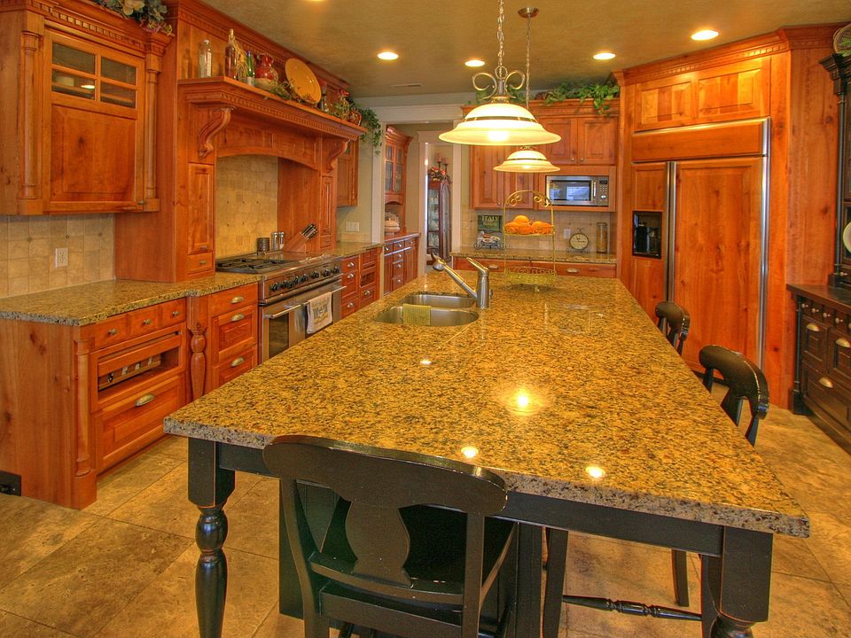 Professional Chef's Kitchen