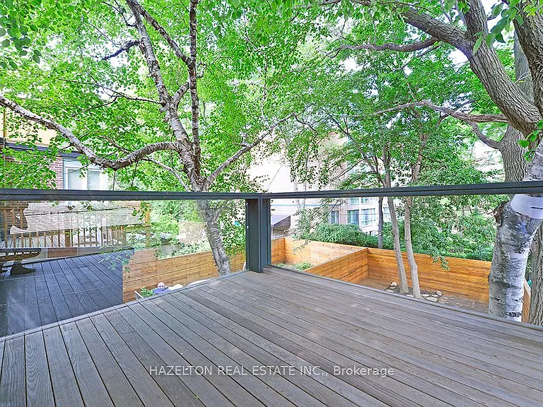 12 Webster Ave — Photo 31