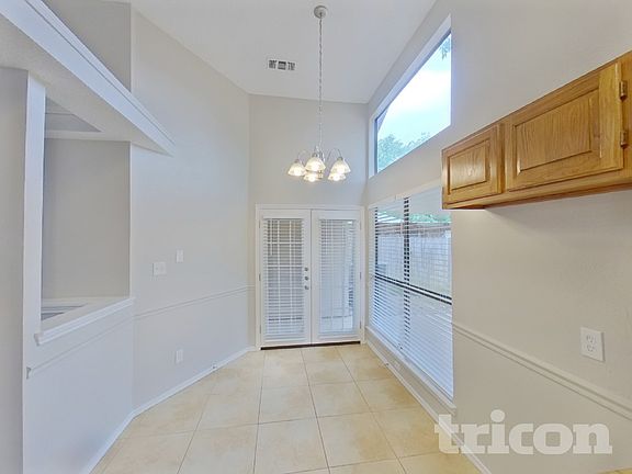 4th image of 2520 Butterfield Dr