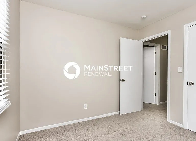 1700 Birch St — Photo 12