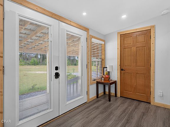 5th image of 2436 Greenhead Rd