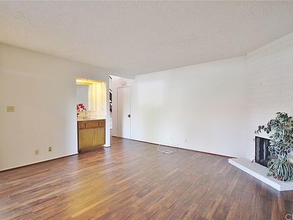 5th image of 433 N 1st Ave APT E