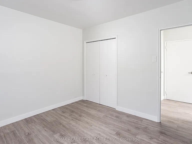 371 Lakeshore Rd W #205 — Photo 19