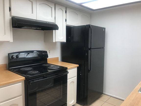 4th image of 3119 W Cochise Dr Unit 212