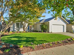 2061 Seville St, Santa Rosa, CA 95403