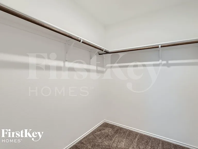 1335 White Willow — Photo 21