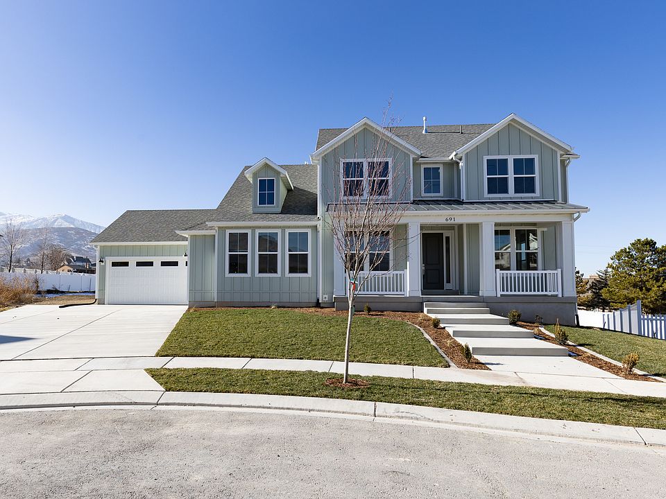 1st image of 691 W Eaglecrest Cir