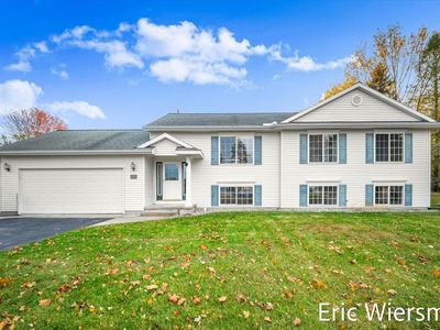 7635 Hessler Dr NE, Rockford, MI, 49341