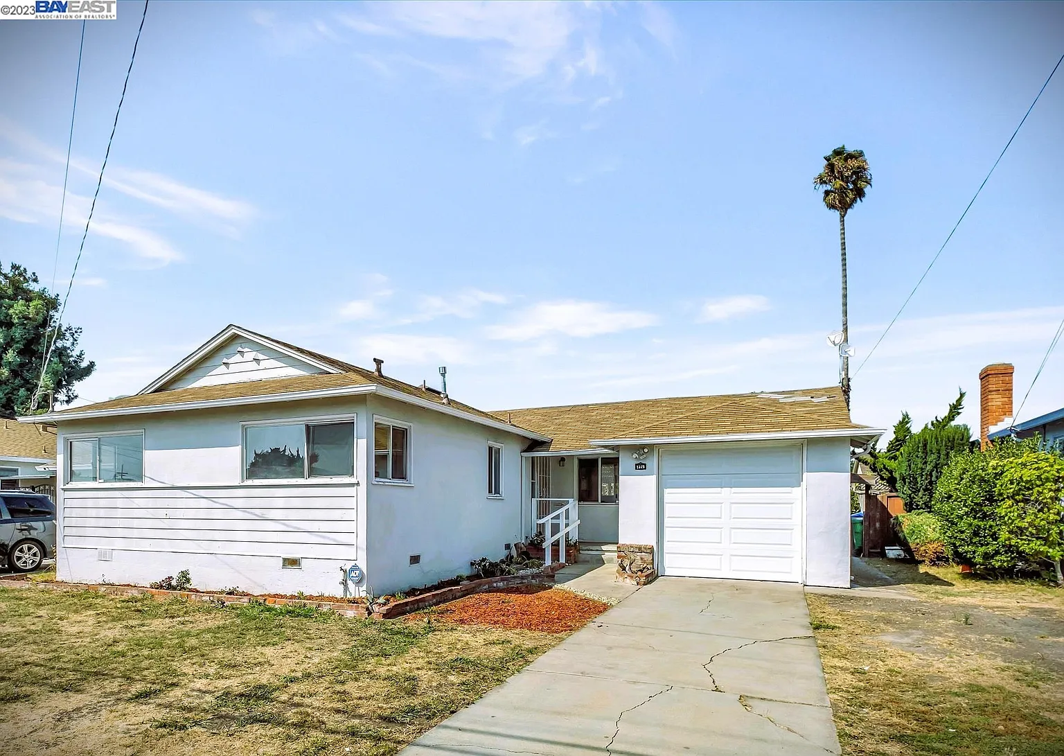1325 Avon Ave photo 1