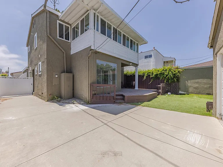 2522 Armacost Ave — Photo 20