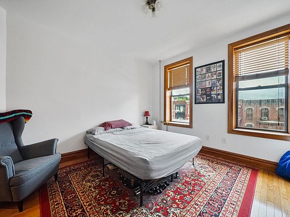 4th image of 95 15th St APT 3L
