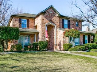8401 Parkdale Dr, North Richland Hills, TX 76182