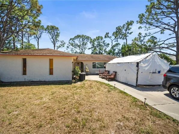 8362 San Carlos BLVD, FORT MYERS, FL 33967