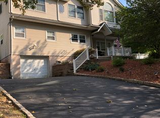 165 Bowden Rd, Cedar Grove, NJ 07009