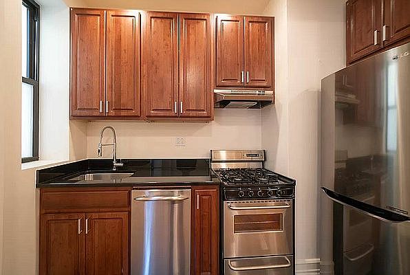 1st image of 4 W 103rd St APT 3C