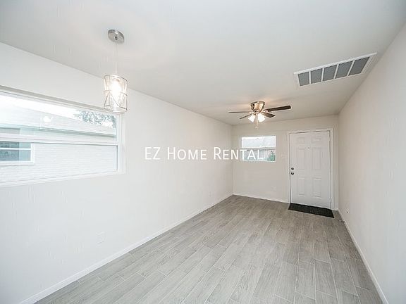 2nd image of 5042 Mallow St #B
