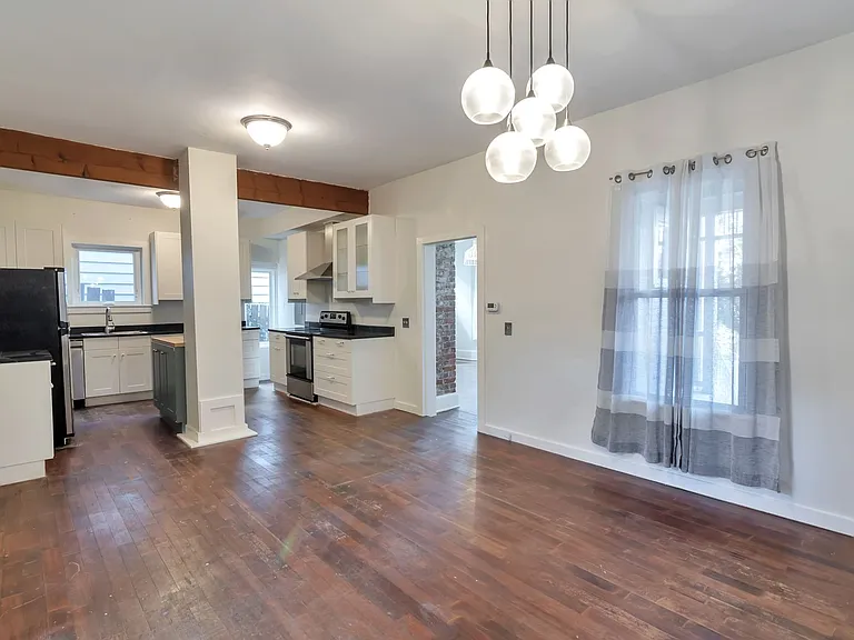 515 32nd Ave S — Photo 6