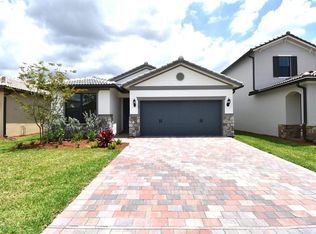 4764 Chantilly Rd, Lake Worth, FL 33467