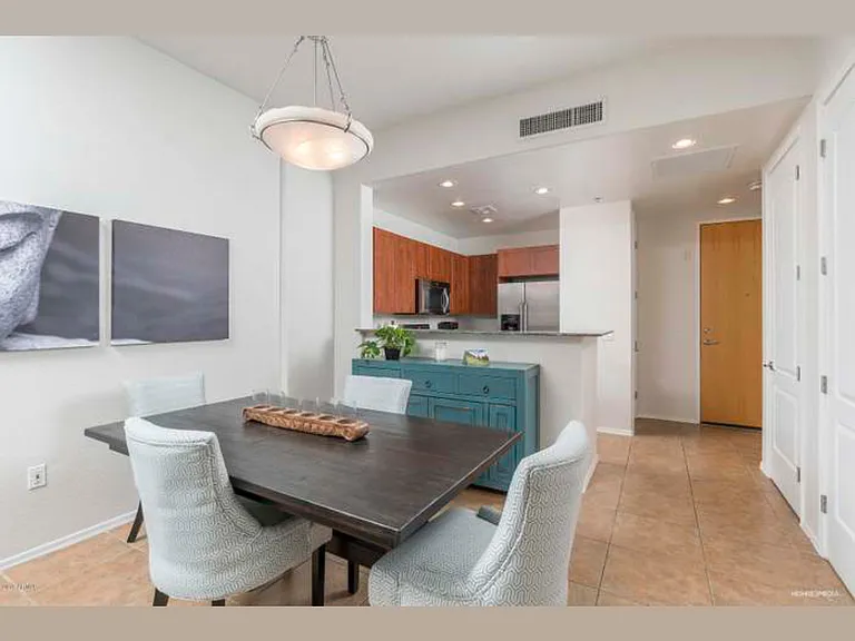 17 W Vernon Ave #407 — Photo 9