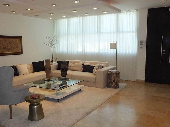 Sala con 231 p2