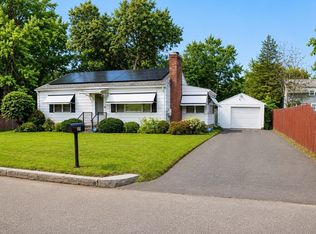 39 Lawnwood St, Springfield, MA 01119