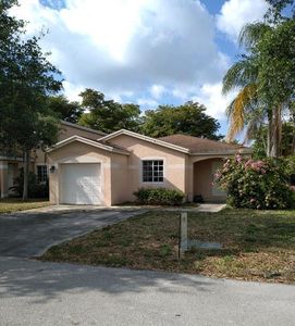 4621 SW 12th St, Deerfield Beach, FL, 33442