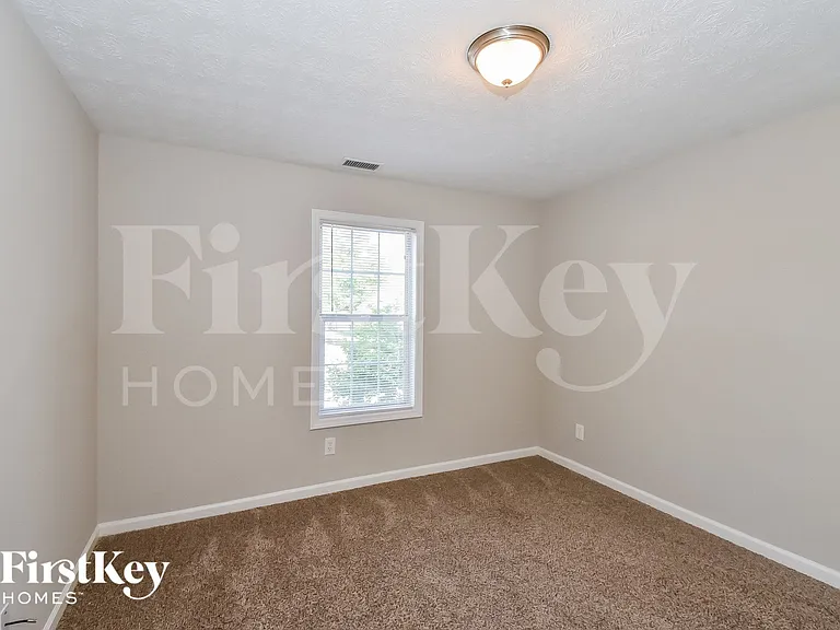 189 Bay Court Dr — Photo 8