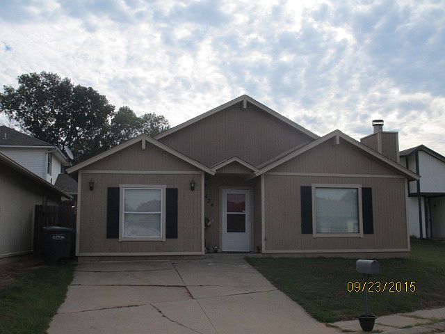 1st image of 424 Belmont Dr