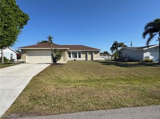 919 SE 32nd St, Cape Coral, FL 33904