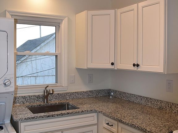 4th image of 918 E 6th Ave #918