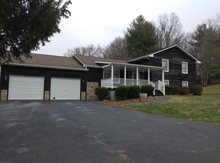 115 Smyth Dr, Radford, VA 24141