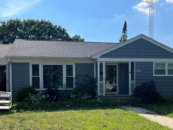 6308 Pershing BOULEVARD, Kenosha, WI 53142