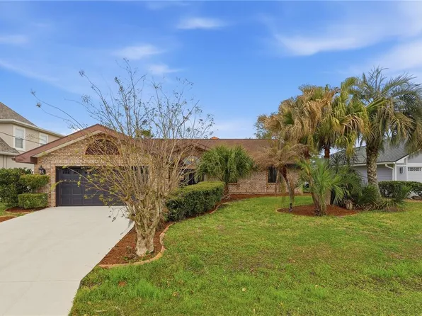 15 Cedarfield Ct, Palm Coast, FL 32137