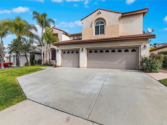 3rd image of 38870 Sugar Pine Way
