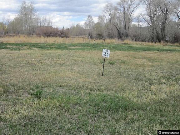 4th image of 625 Willow Dr