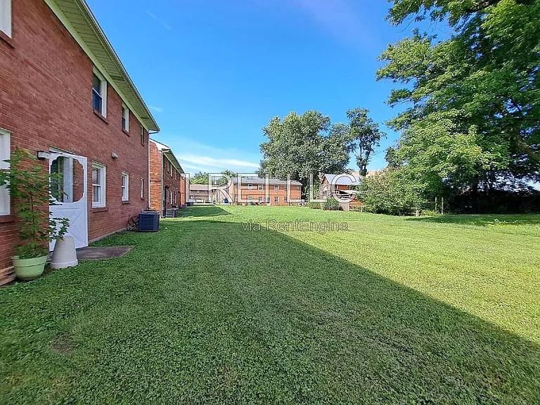 5112 Valiant Dr #3 — Photo 9