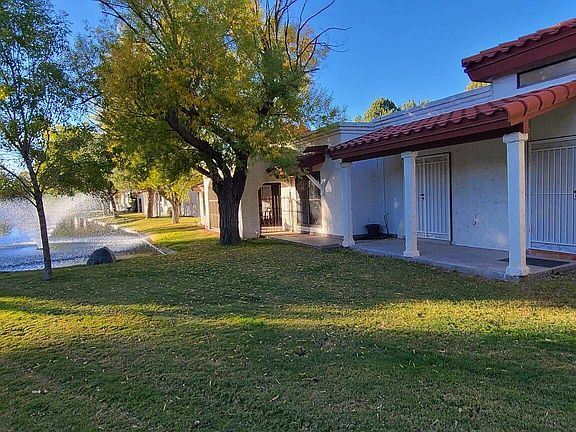 3rd image of 101 Casas Bella Ln