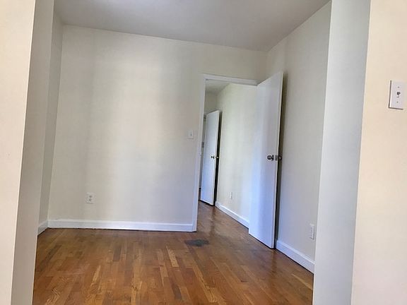 3rd image of 300 E 78th St #3NW