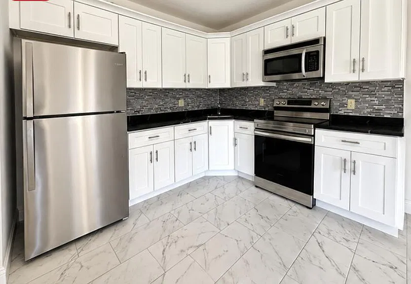 2 bed, 2.0 bath, 1115 sqft, $2,150 — Photo 2