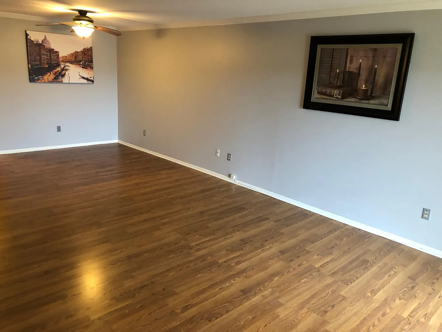 245 W Joliet St — Photo 4
