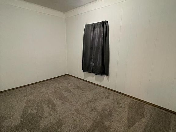 5th image of 517 Jackson St